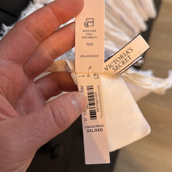 NWT Victoria’s Secret Lace Pleated Babydoll - Picture 5 of 7